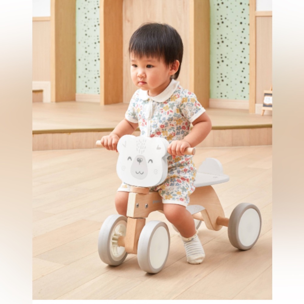 Cute Bear-Themed Wooden Push Toy - Picture 6 of 6